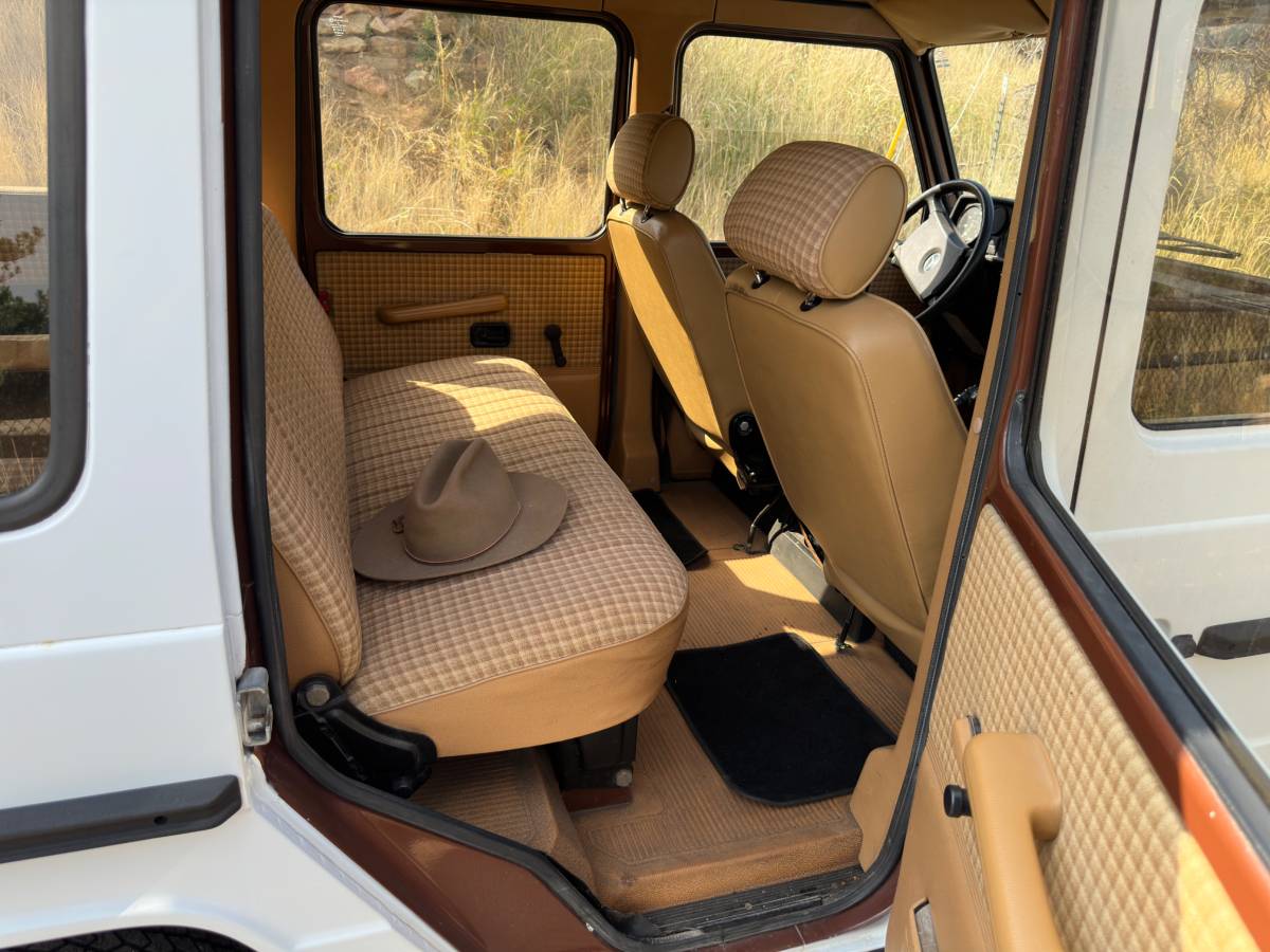 Mercedes-benz-benz-g-class-diesel-1983-4