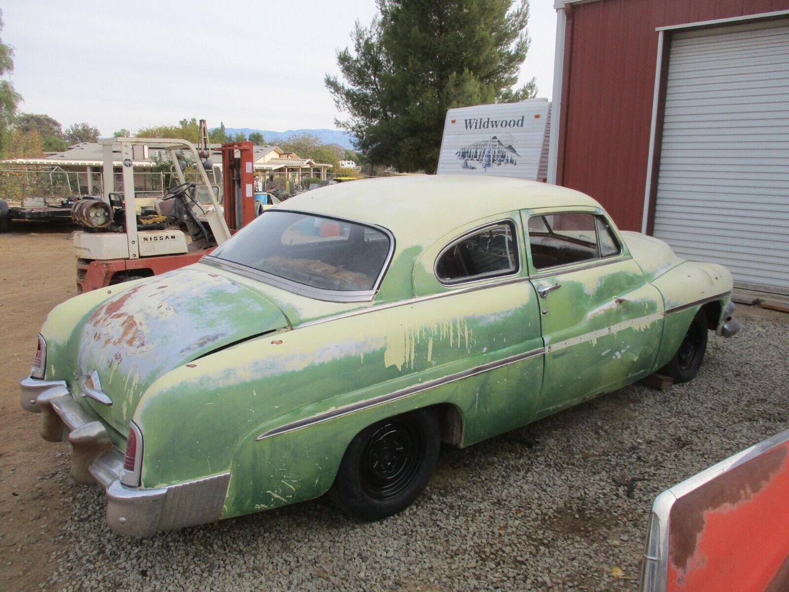 Mercury-2-door-sedan-Coupe-1951-1