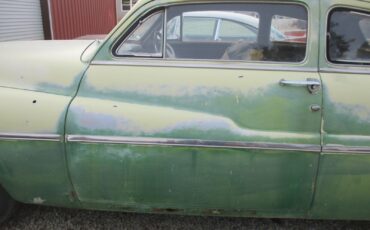 Mercury-2-door-sedan-Coupe-1951-6