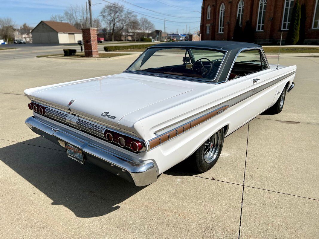 Mercury-Comet-Caliente-Coupe-1964-6