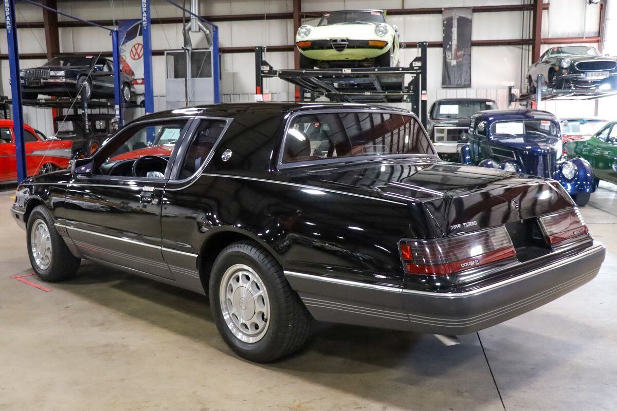 Mercury-Cougar-XR7-Coupe-1986-5