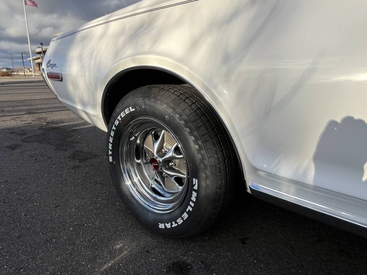 Mercury-Cougar-xr7-1968-8