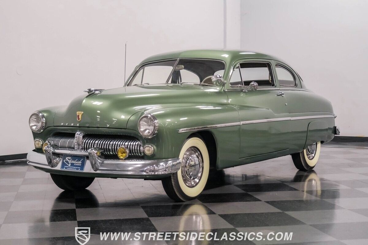 Mercury-Eight-Coupe-1949-5