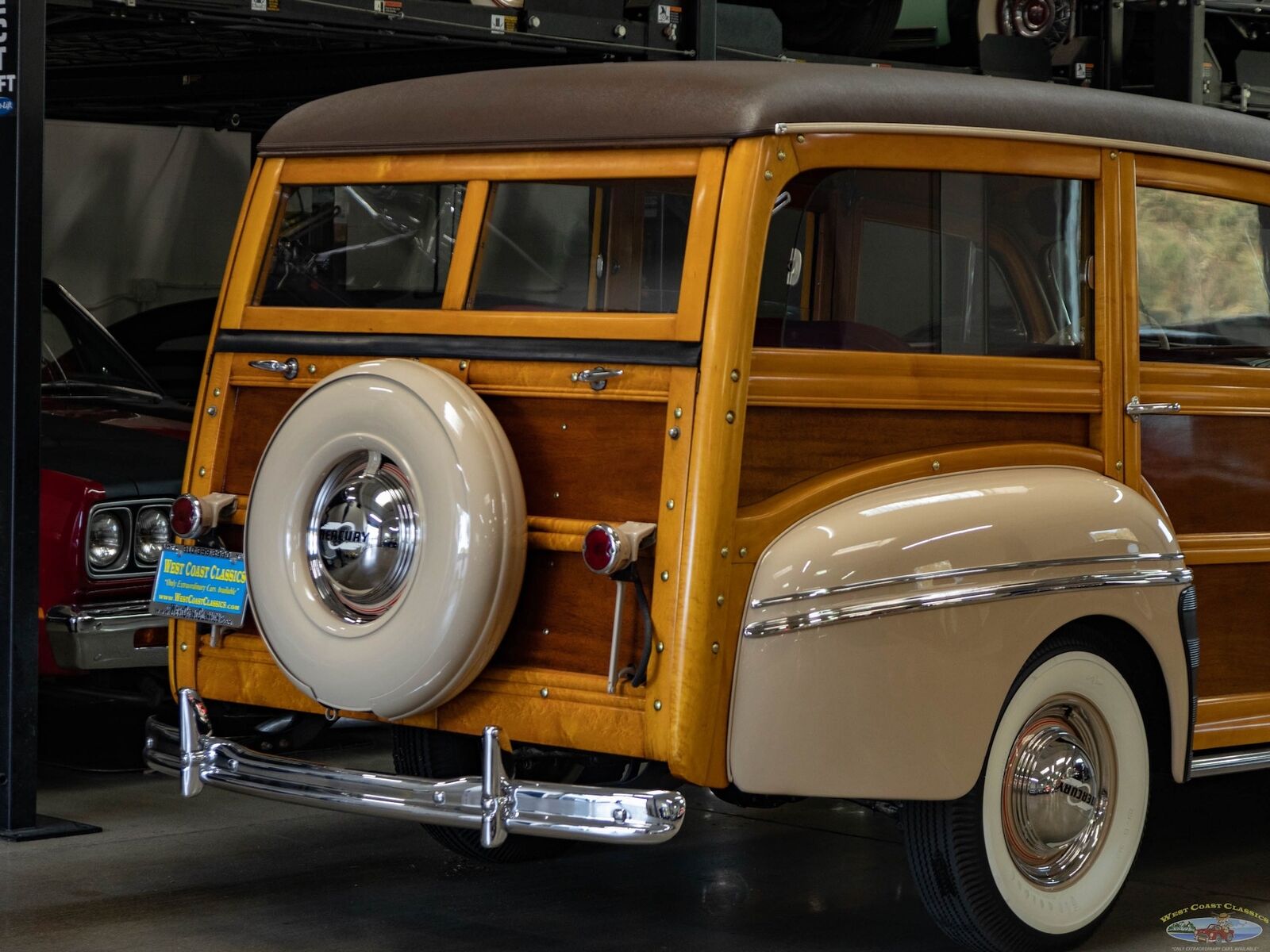 Mercury-Wagon-Break-1948-24