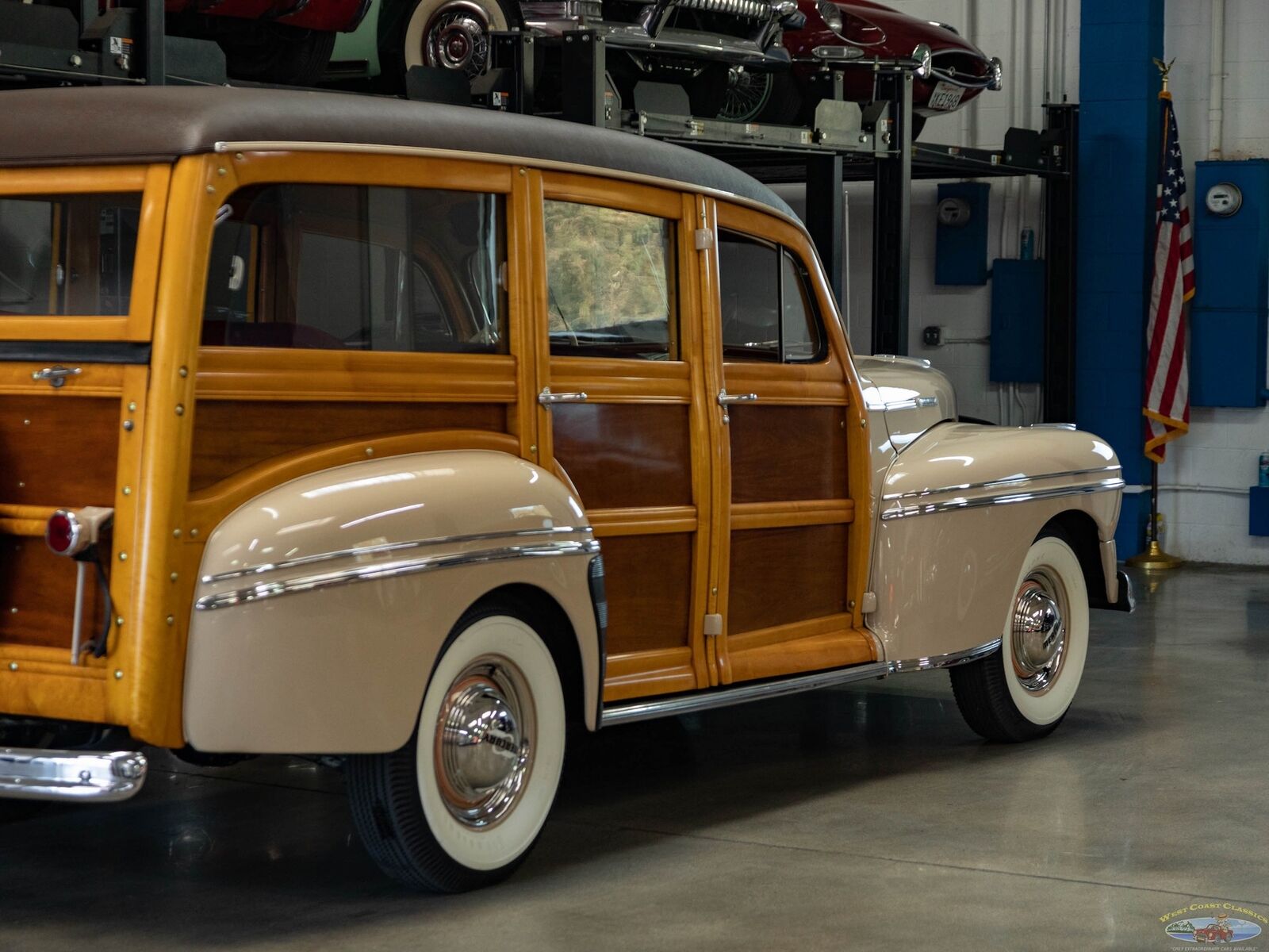 Mercury-Wagon-Break-1948-25