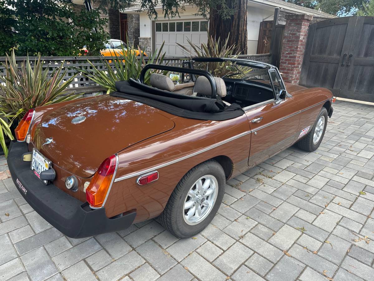 Mg-B-convertible-1978-5