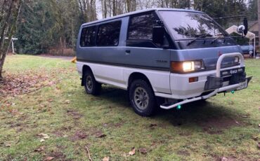 Mitsubishi-Delica-diesel-1990-3