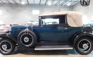 Nash-881-Convertible-Cabriolet-1931-6