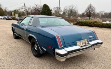 Oldsmobile-1976-6