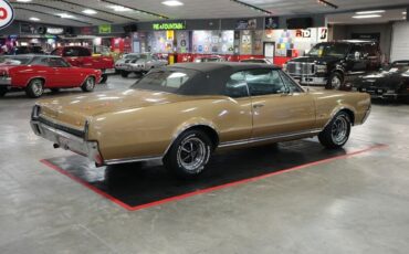 Oldsmobile-442-Cabriolet-1967-14