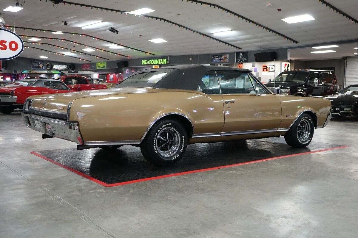 Oldsmobile-442-Cabriolet-1967-30