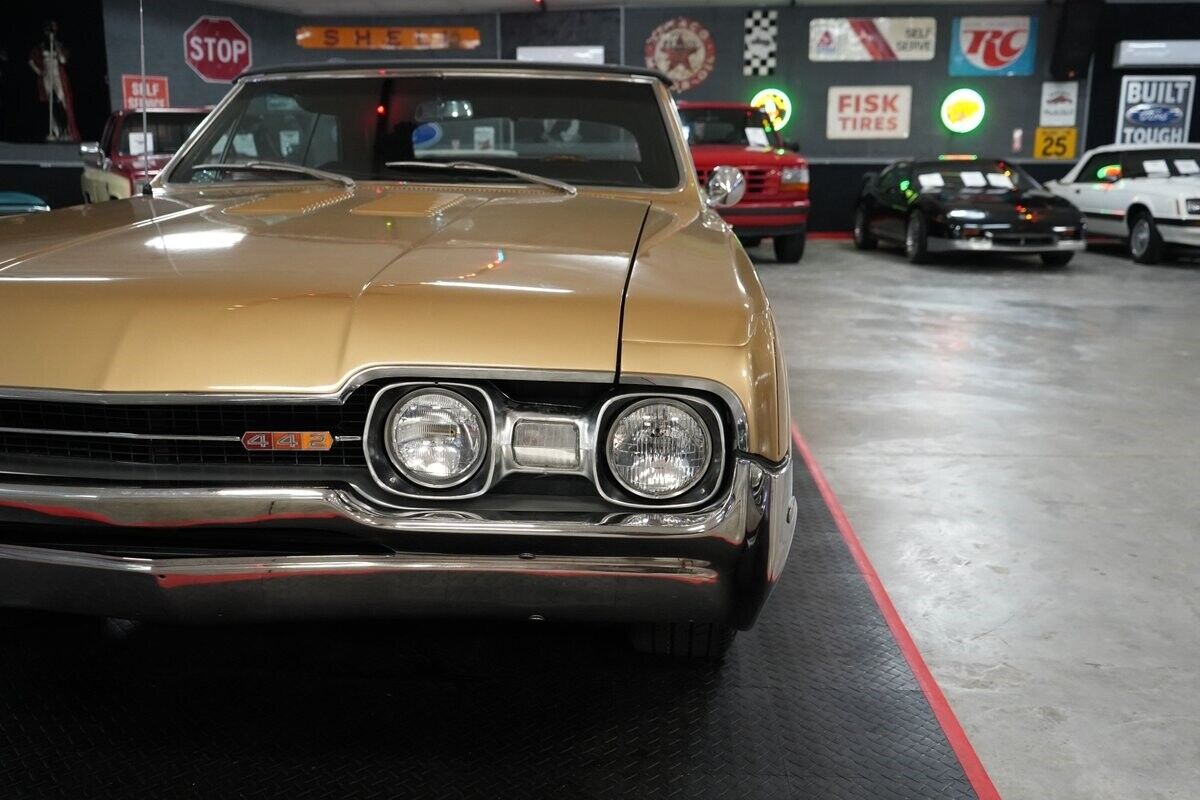 Oldsmobile-442-Cabriolet-1967-35