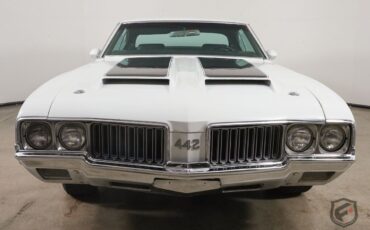 Oldsmobile-442-W-30-HOLIDAY-COUPE-1970-2