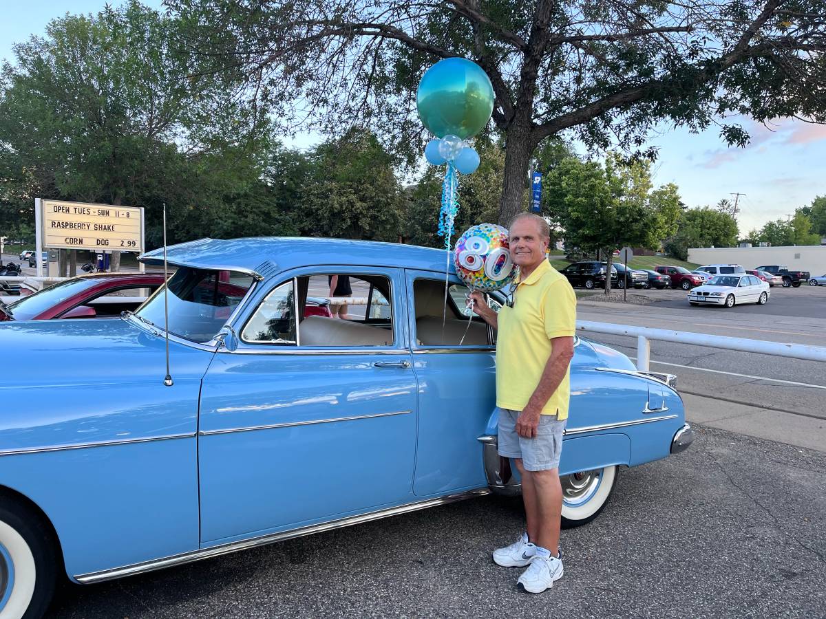 Oldsmobile-88-1950-11