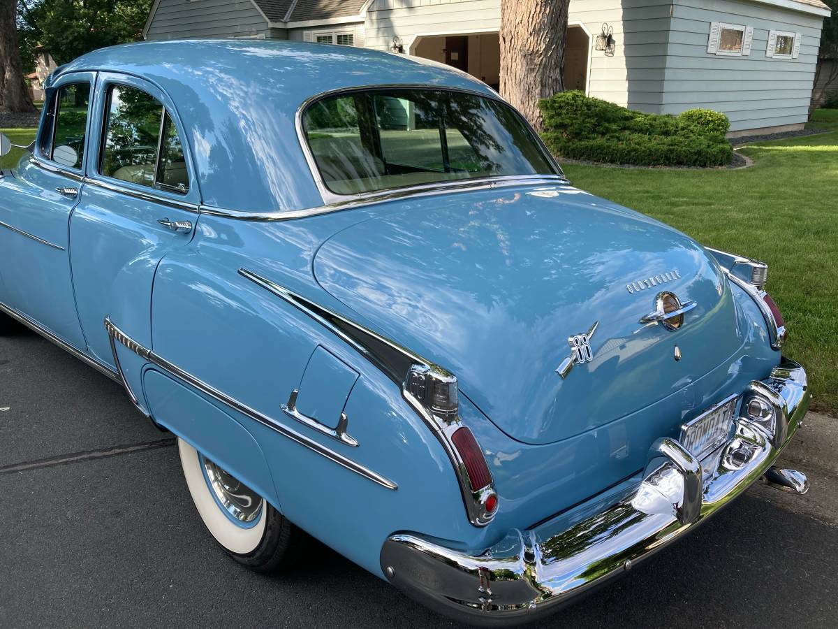 Oldsmobile-88-1950-8