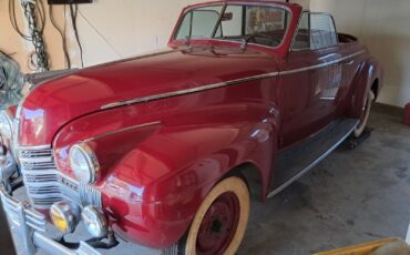 Oldsmobile-Custom-Cruiser-Cabriolet-1940-8