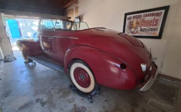 Oldsmobile-Custom-Cruiser-Cabriolet-1940-9