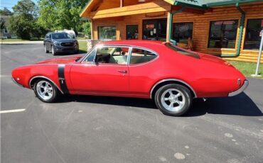 Oldsmobile-Cutlass-1968-10