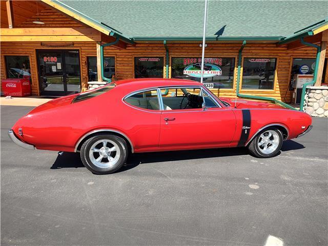 Oldsmobile-Cutlass-1968-21