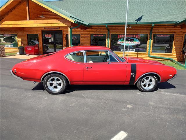 Oldsmobile-Cutlass-1968-22