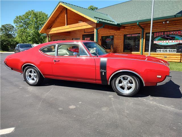 Oldsmobile-Cutlass-1968-26