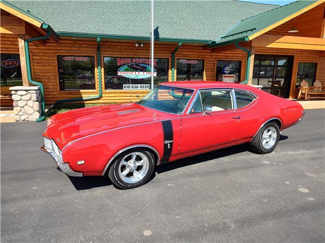 Oldsmobile-Cutlass-1968-7