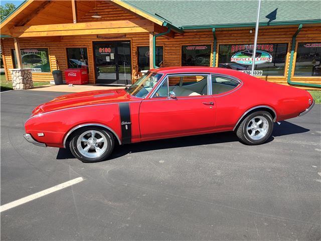 Oldsmobile-Cutlass-1968-8