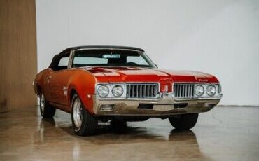 Oldsmobile-Cutlass-1969-1