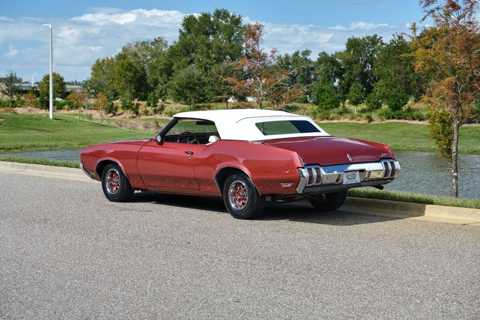 Oldsmobile-Cutlass-1970-11