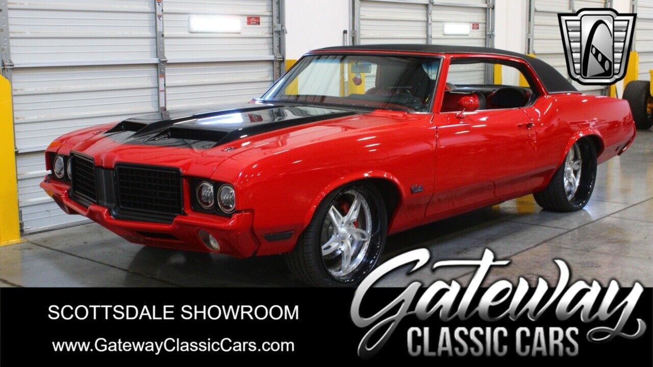 Oldsmobile Cutlass  year1}