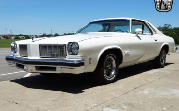 Oldsmobile-Cutlass-1975-3