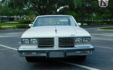 Oldsmobile-Cutlass-1980-9