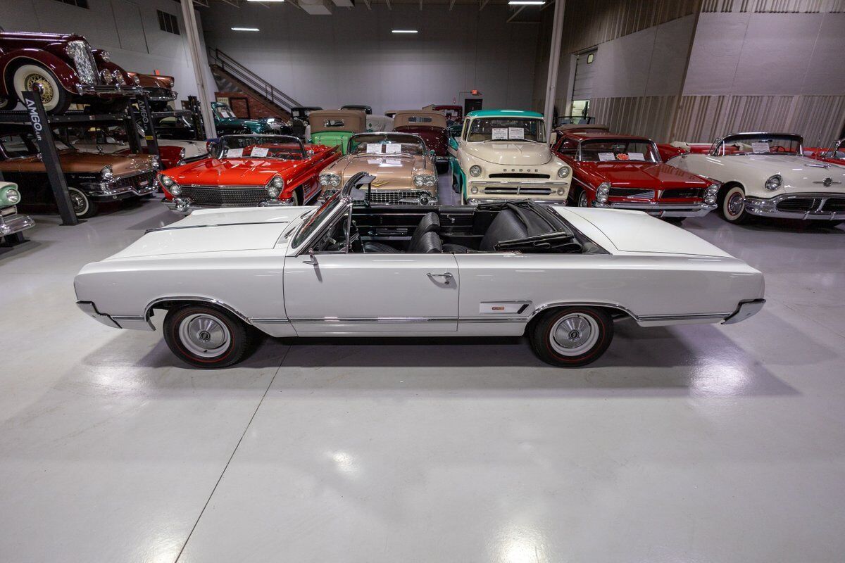 Oldsmobile-Cutlass-442-Convertible-Cabriolet-1965-11