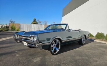 Oldsmobile-Cutlass-Cabriolet-1966-38