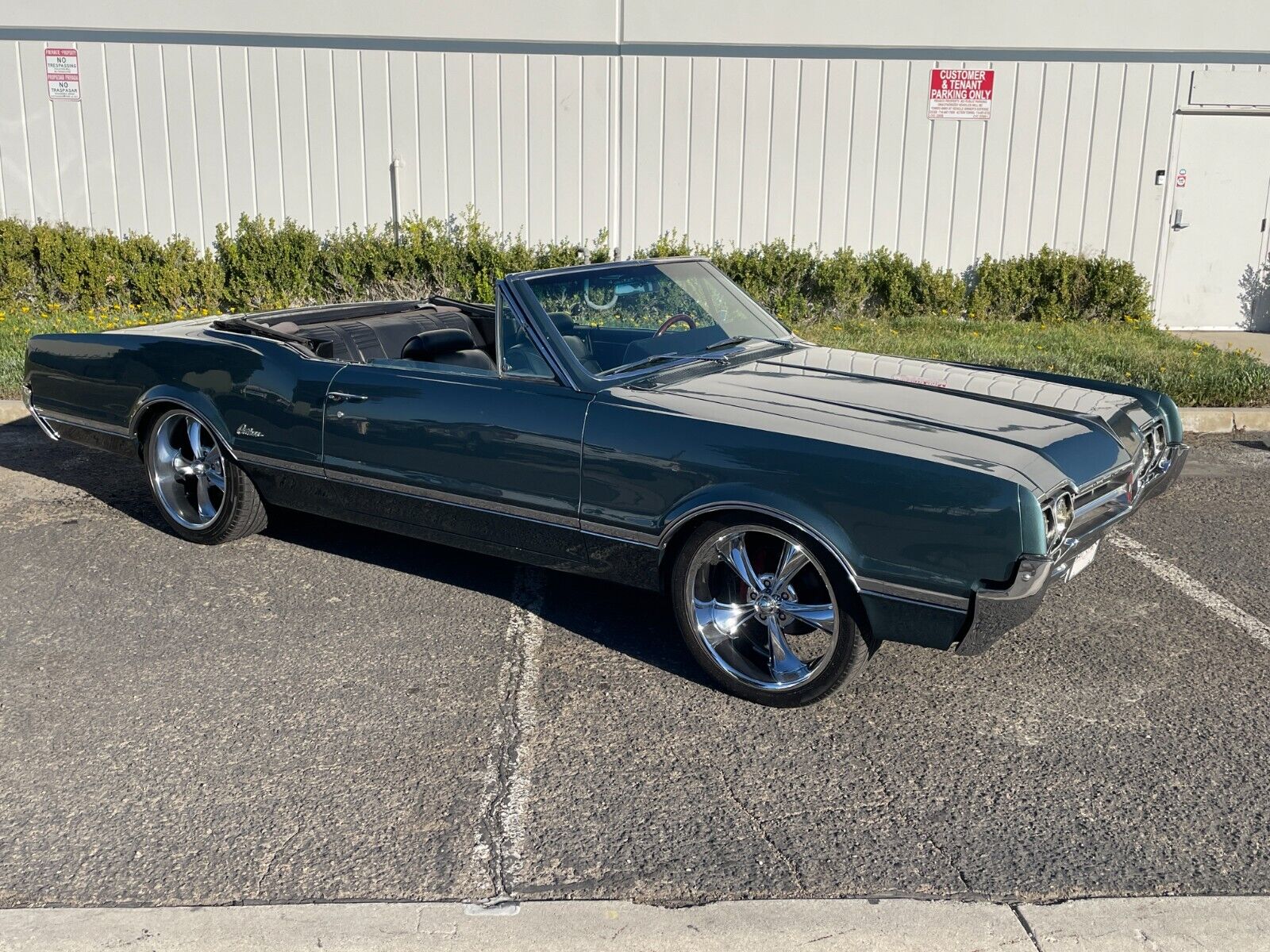 Oldsmobile-Cutlass-Cabriolet-1966-4