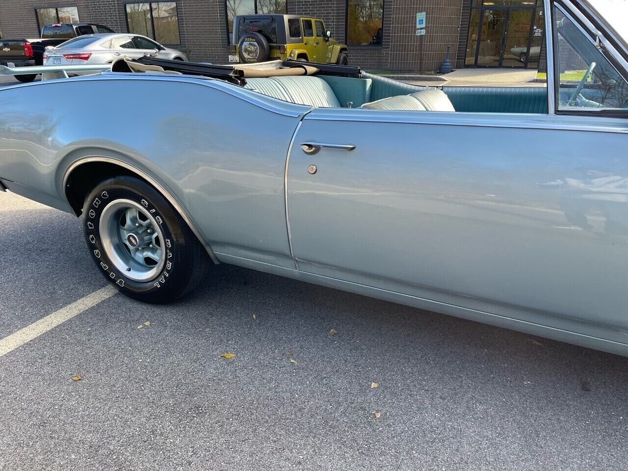 Oldsmobile-Cutlass-Cabriolet-1968-33