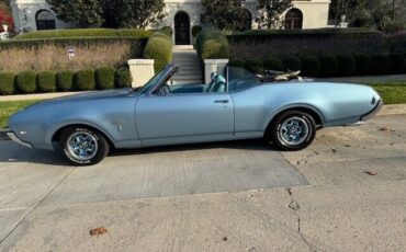 Oldsmobile-Cutlass-Cabriolet-1969-1