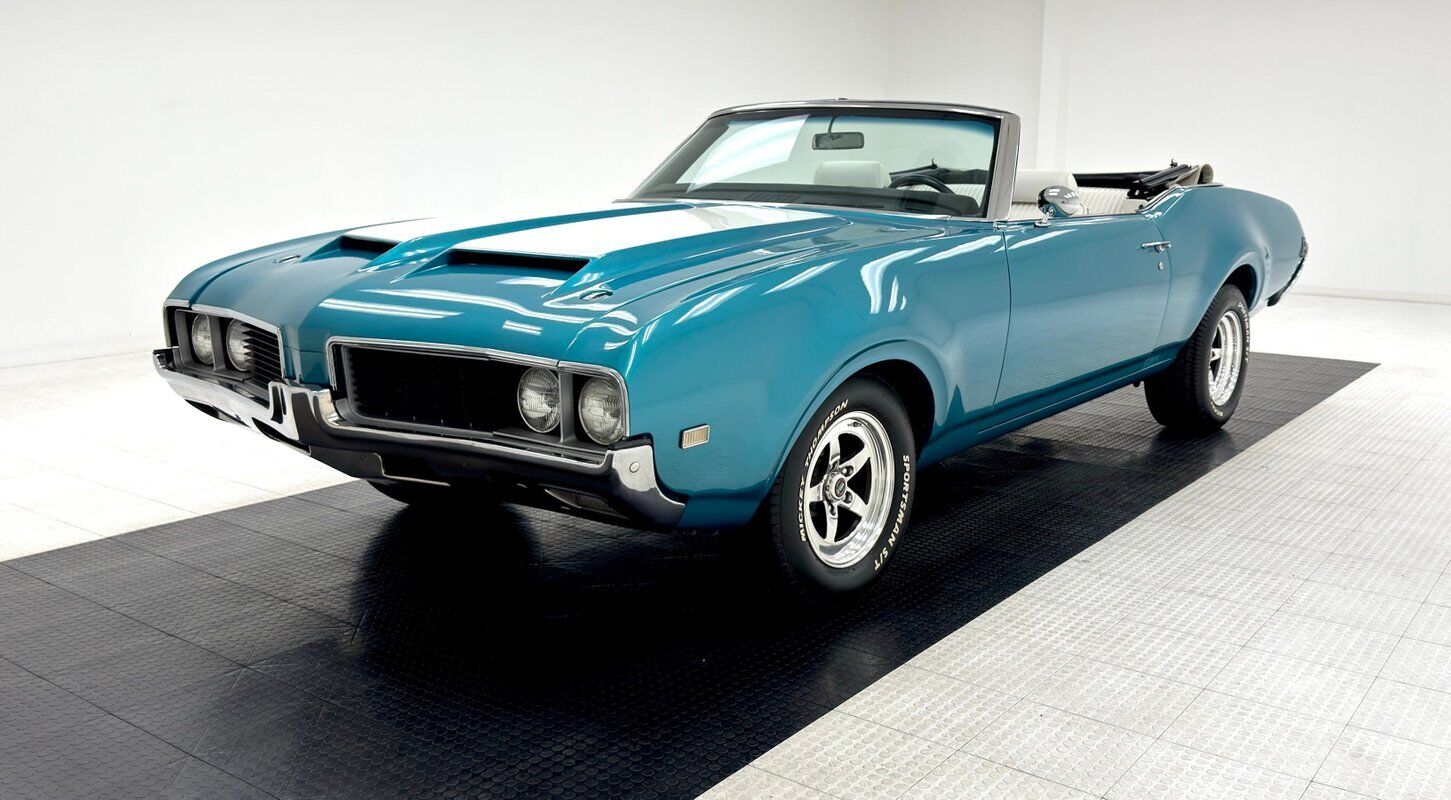 Oldsmobile-Cutlass-Cabriolet-1969-1