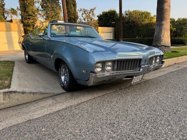 Oldsmobile-Cutlass-Cabriolet-1969-18