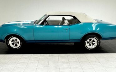 Oldsmobile-Cutlass-Cabriolet-1969-2