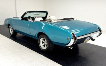 Oldsmobile-Cutlass-Cabriolet-1969-5