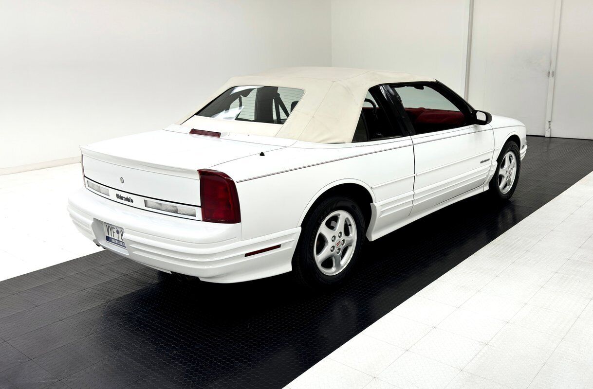 Oldsmobile-Cutlass-Cabriolet-1994-7