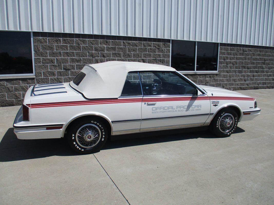 Oldsmobile-Cutlass-Ciera-Indy-500-Festival-Parade-Car-1985-11