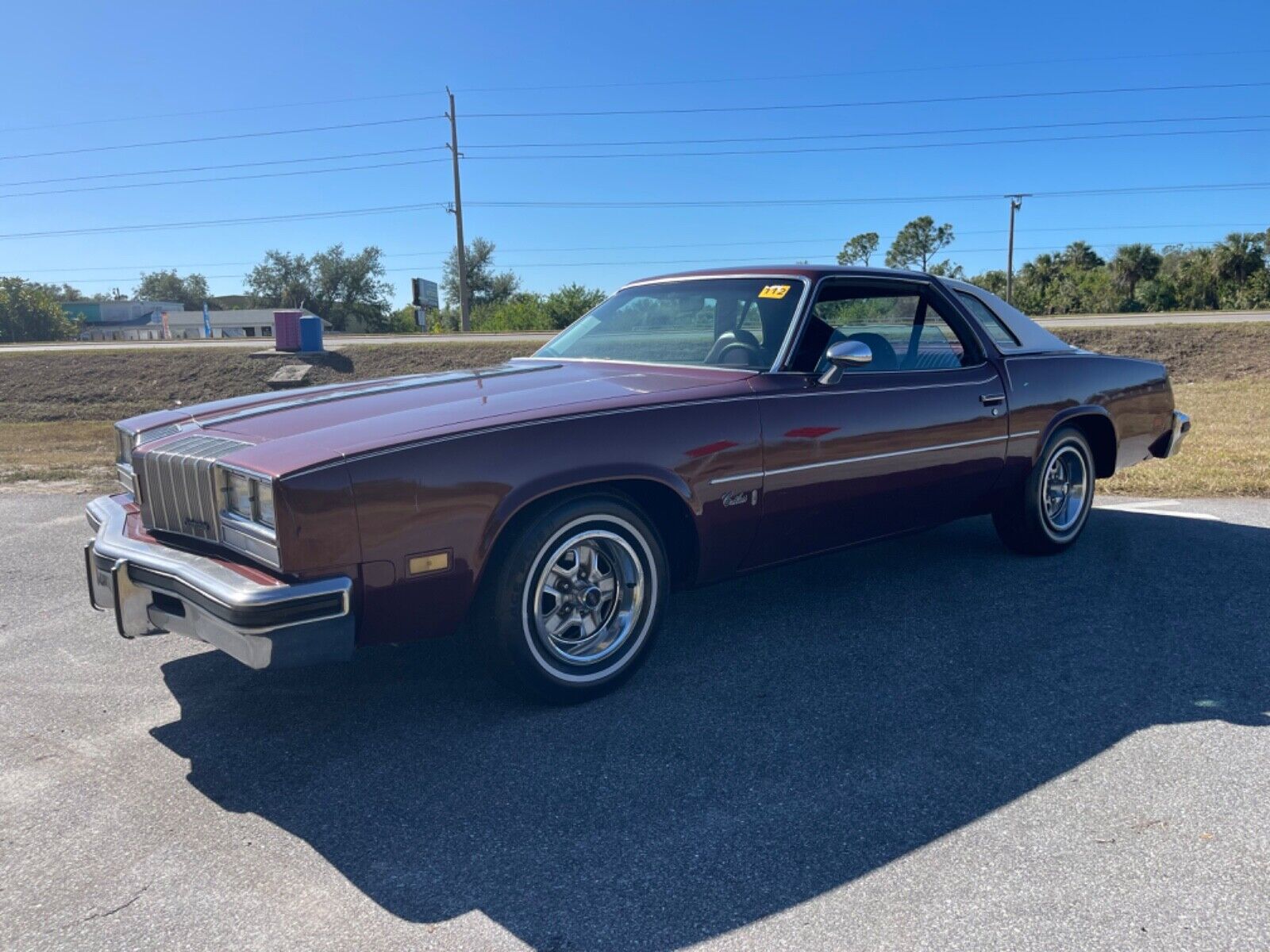 Oldsmobile-Cutlass-Coupe-1976-3