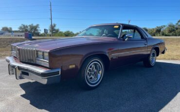 Oldsmobile Cutlass Coupe 1976