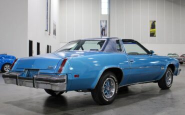 Oldsmobile-Cutlass-Coupe-1977-4