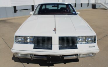 Oldsmobile-Cutlass-Coupe-1983-6