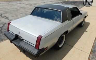 Oldsmobile-Cutlass-Coupe-1984-4