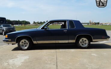 Oldsmobile-Cutlass-Coupe-1987-4