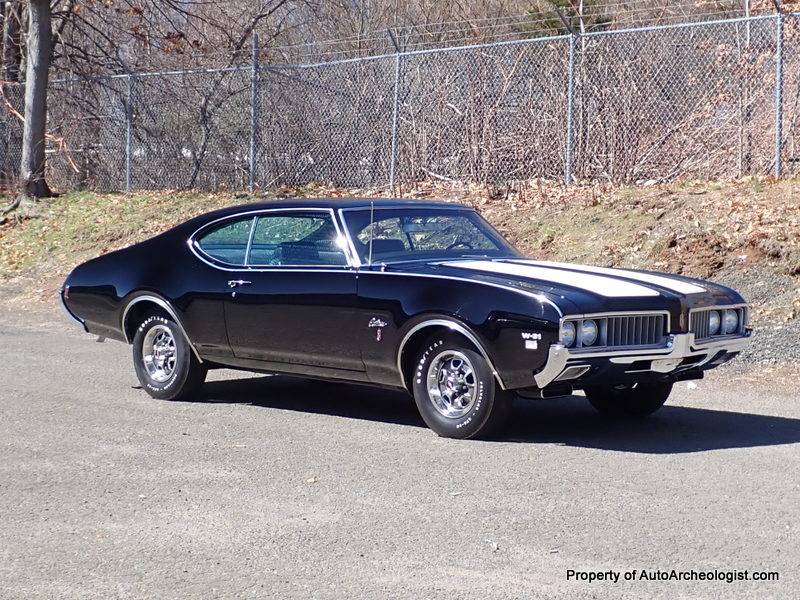 Oldsmobile-Cutlass-s-holiday-coupe-w31-1969-23